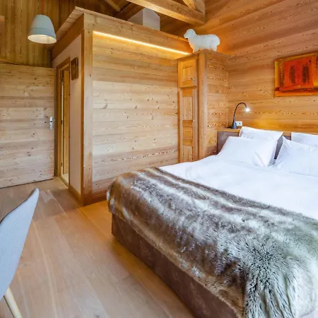 Skis Aux Pieds Avec Jacuzzi Et Sauna *