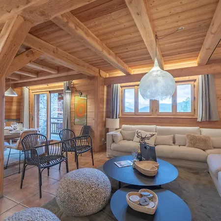 Chalet Skis Aux Pieds Avec Jacuzzi Et Sauna *